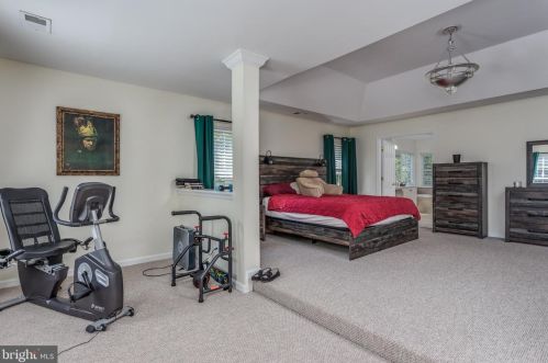 5800 Serengeti Ct, Haymarket VA  20169-3200 exterior