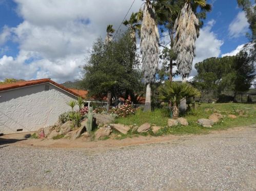 19515 Japatul Rd, Alpine CA  91901-3412 exterior
