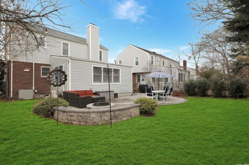 88 Waverly Ave, East Rockaway NY  11518-1331 exterior