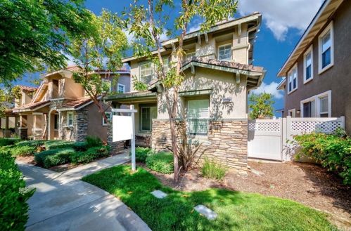 1323 Osborne Ct, Fullerton, CA 92833-5068