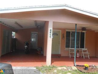 6611 Charleston St, Hollywood, FL 33024-2944
