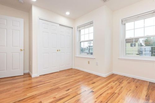 31 Warren St, New Rochelle NY  10801-6245 exterior