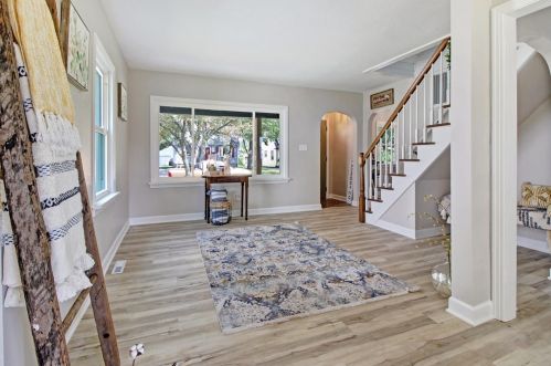 9028 Revere Ct, Hammond IN  46321-3219 exterior