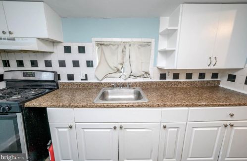 21 Adams St, West Deptford NJ  08066-1234 exterior