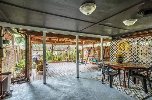 395 County Road 6768, Mont Belvieu TX  77535 exterior