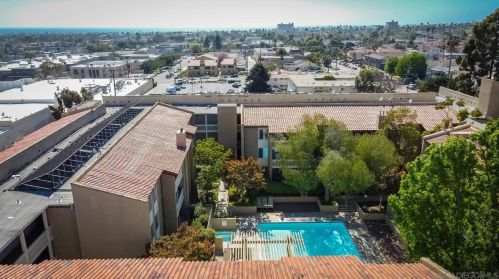 1775 Diamond St, San Diego CA 92109-3319 exterior