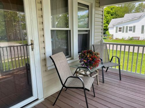 924 Yeoman St, Washington Ch OH  43160-2145 exterior