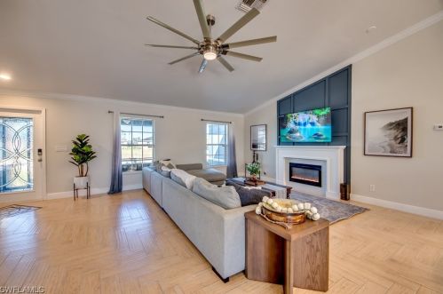 2505 20th Ave, Cape Coral FL  33904-3226 exterior