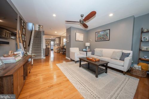 2041 Carpenter St, Philadelphia PA  19146-2616 exterior