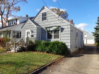 1103 Erie St, Sandusky, OH 44870-4022