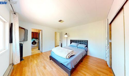 6901 Johnston Rd, Pleasanton CA  94588-9460 exterior