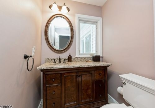 24 Rickland Dr, Dover NJ 07869-4320 exterior