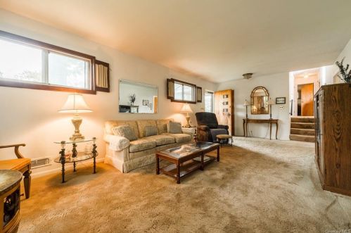 12 Knoll Pl, New Rochelle, NY 10801-3608