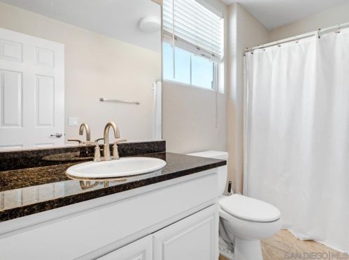 6282 Via Trato, Carlsbad CA  92009-6084 exterior