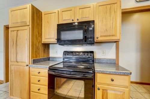 7115 Van Wagener Rd, London OH  43140-8425 exterior