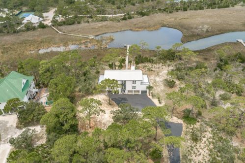 1431 Evodia Ct, Saint George Island, FL 32328-2332