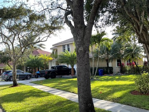 1324 173rd Way, Hollywood, FL 33029-4823