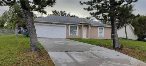 2864 Ann Arbor Rd, Fort Pierce, FL 34953-6912