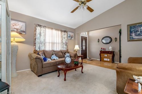 612 4th Ter, Cape Coral FL  33909-2002 exterior