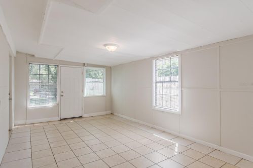 122 Atlas Dr, Apopka FL 32703-4781 exterior