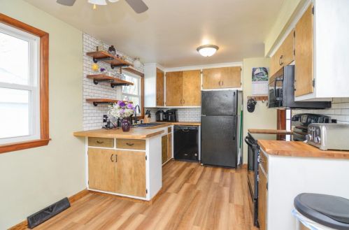 817 Nicolet Ave, Green Bay WI  54304-2403 exterior
