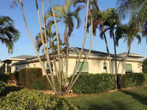8 Palmview Blvd, Fort Myers Beach, FL 33931-4520