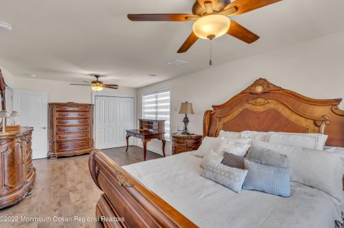 21 Halsey Dr, Bricktown NJ  08723-7510 exterior