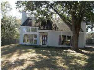10261 Southhill Dr, Mobile, AL 36695-8411