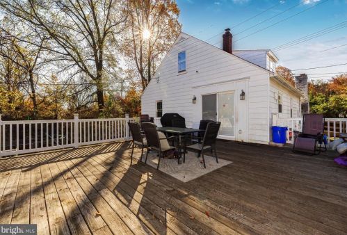 1532 Cooper St, West Deptford, NJ 08096-3723