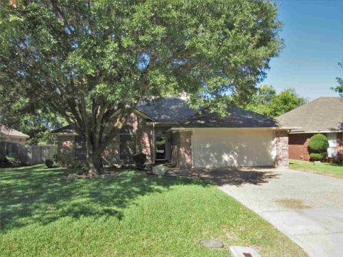 2005 Real Dr, Waco, TX 76712-8454
