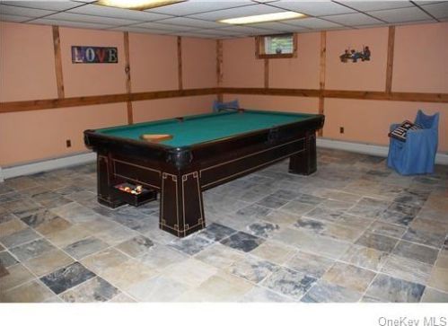 48 Heights Rd, Stony Point NY  10980-1538 exterior
