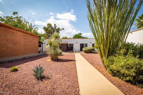 321 Paseo Cerro, Green Valley AZ  85614-0945 exterior