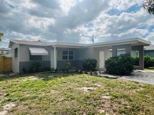 702 2nd St, Delray Beach FL  33483-5418 exterior