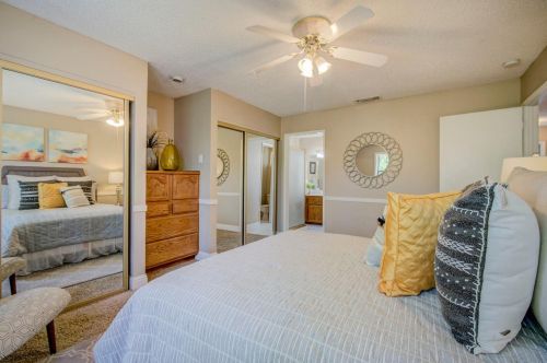 214 Wales Dr, Folsom CA  95630-2851 exterior