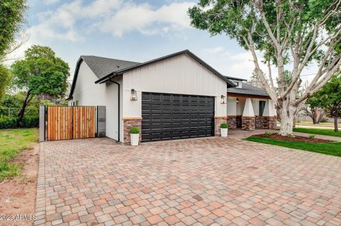3331 24th Pl, Phoenix, AZ 85016-7405
