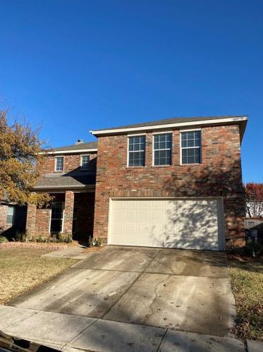 2029 Falls Creek Dr, Oak Point, TX 75068-5884
