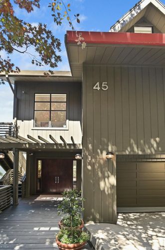 45 Bay Forest Dr, Oakland, CA 94611-1054
