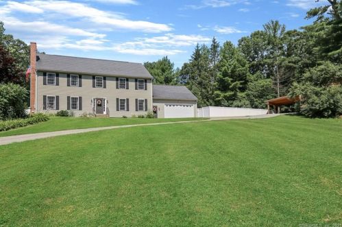 1290 Riverside Dr, Fabyan, CT 06255-1135