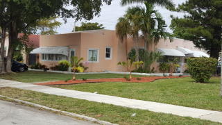 1941 Pierce St, Hollywood, FL 33020-4024