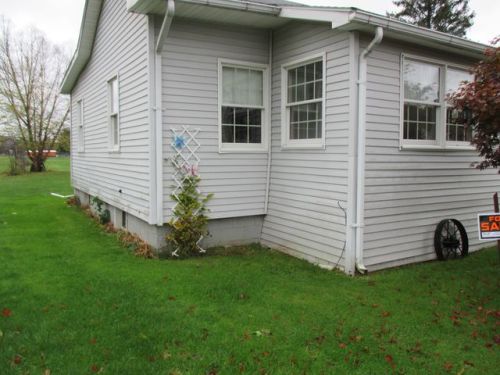 114 Taft Ave, Elkland, PA 16920-1326