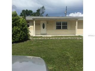 3213 Jarvis St, Tarpon Springs, FL 34690-2013