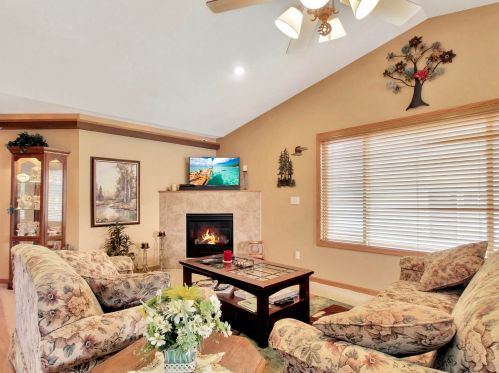 4371 Mariah Dr, La Crosse, WI 54601-2351