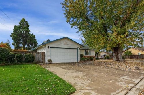 10724 Beclan Dr, Rancho Cordova, CA 95670-4954