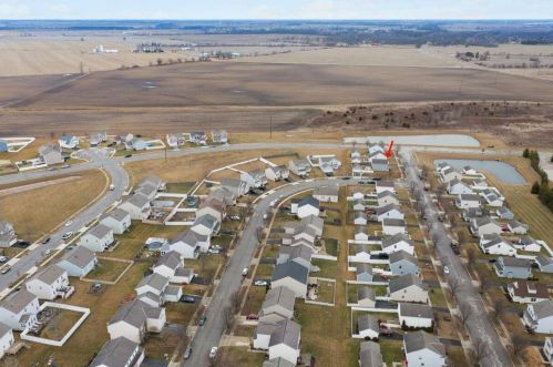 397 Ashford Ave, London, OH 43140-8429
