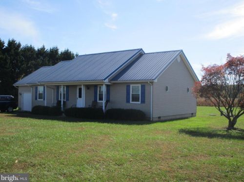 1672 Vernon Rd, Harrington, DE 19952-4718