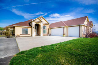 10903 Zier Rd, Yakima, WA 98908-9283