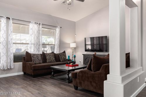 10720 Silver Vein Dr, Tucson, AZ 85748-1713