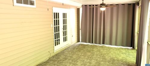 14 Riverwood Ct, Bybee VA  22963-3354 exterior