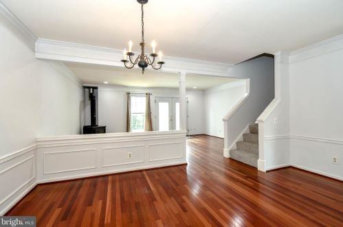 350 Hedgestone Ter, Leesburg VA 20176-4871 exterior