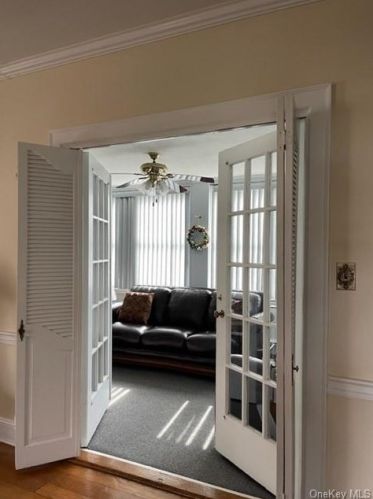 28 Parkway Cir, Mount Vernon NY  10552-1916 exterior